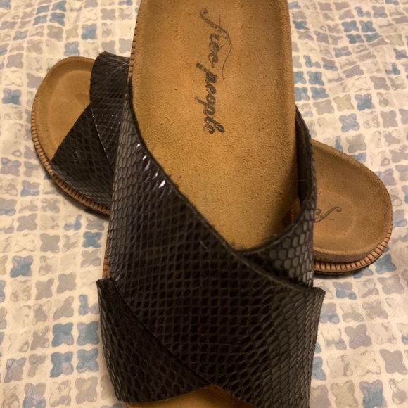 Free People sandals - Picture 3 of 4